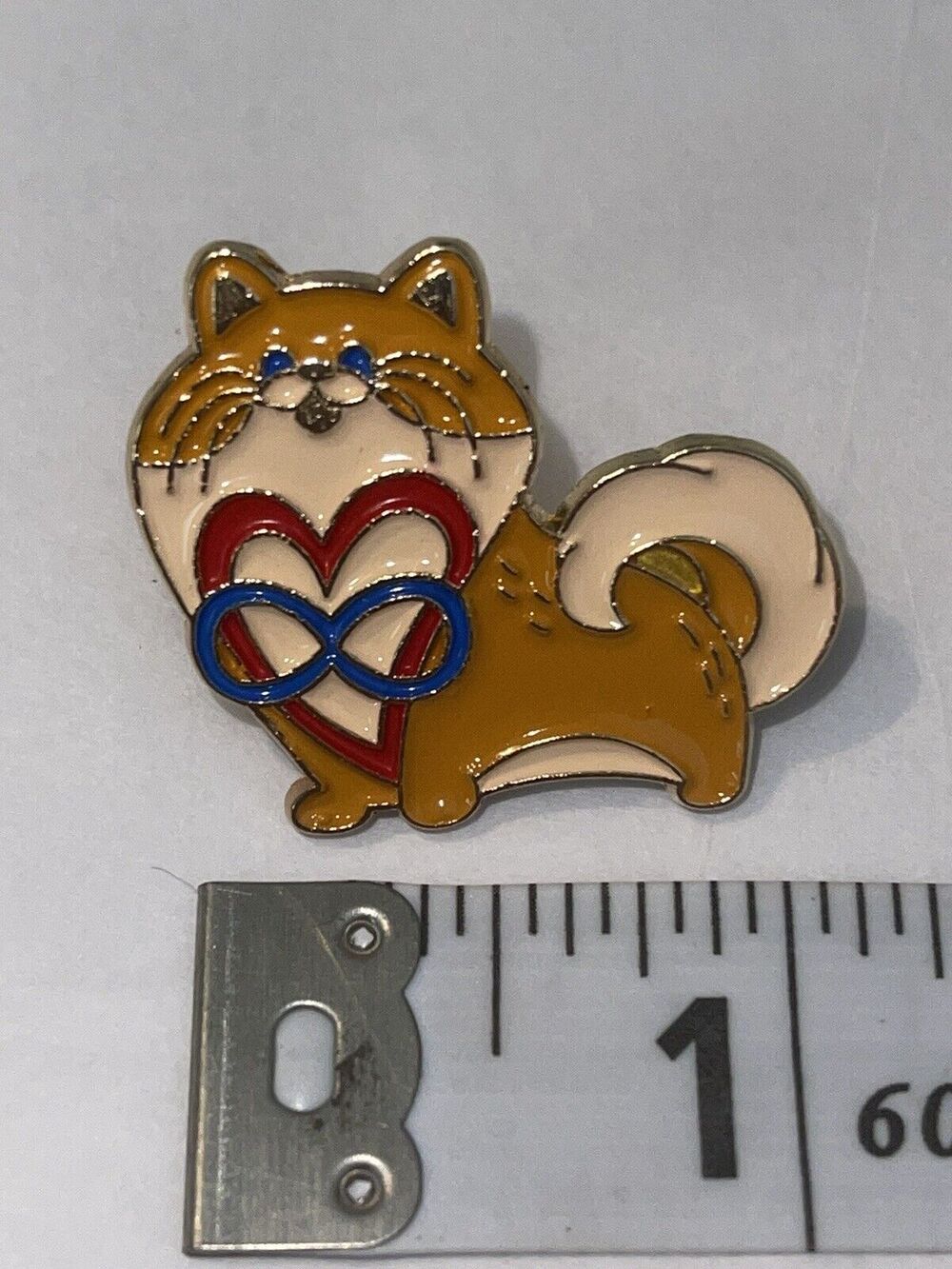 Happy Cat Infinity Heart Pin Brooch